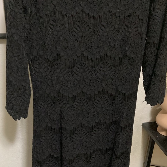 Lace Dainty Jewells Dress🖤 - Picture 2 of 7